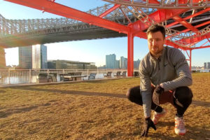 Animal Flow EMOM in the Concrete Jungle | 20 Minutes